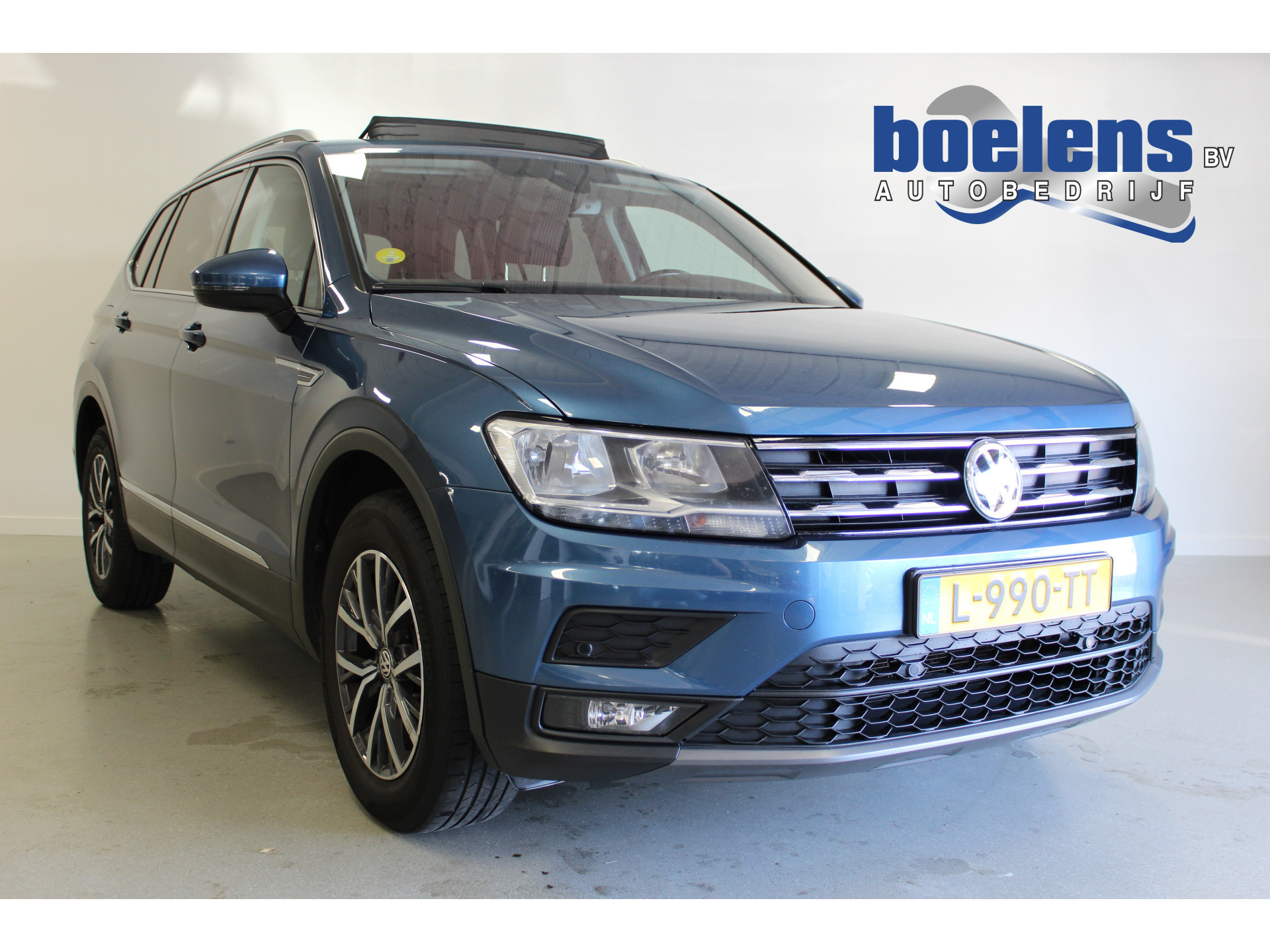 2.0 TDI Comfortline Business | ACC | PANO-DAK | TREKHAAK | 150PK | CLIMA | STOEL-VERW | DAB | CARPLAY |